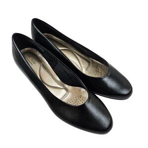 Soft Style By Hush Puppies Womens Pumps Size 8W Black Comfort Shoe Slip On